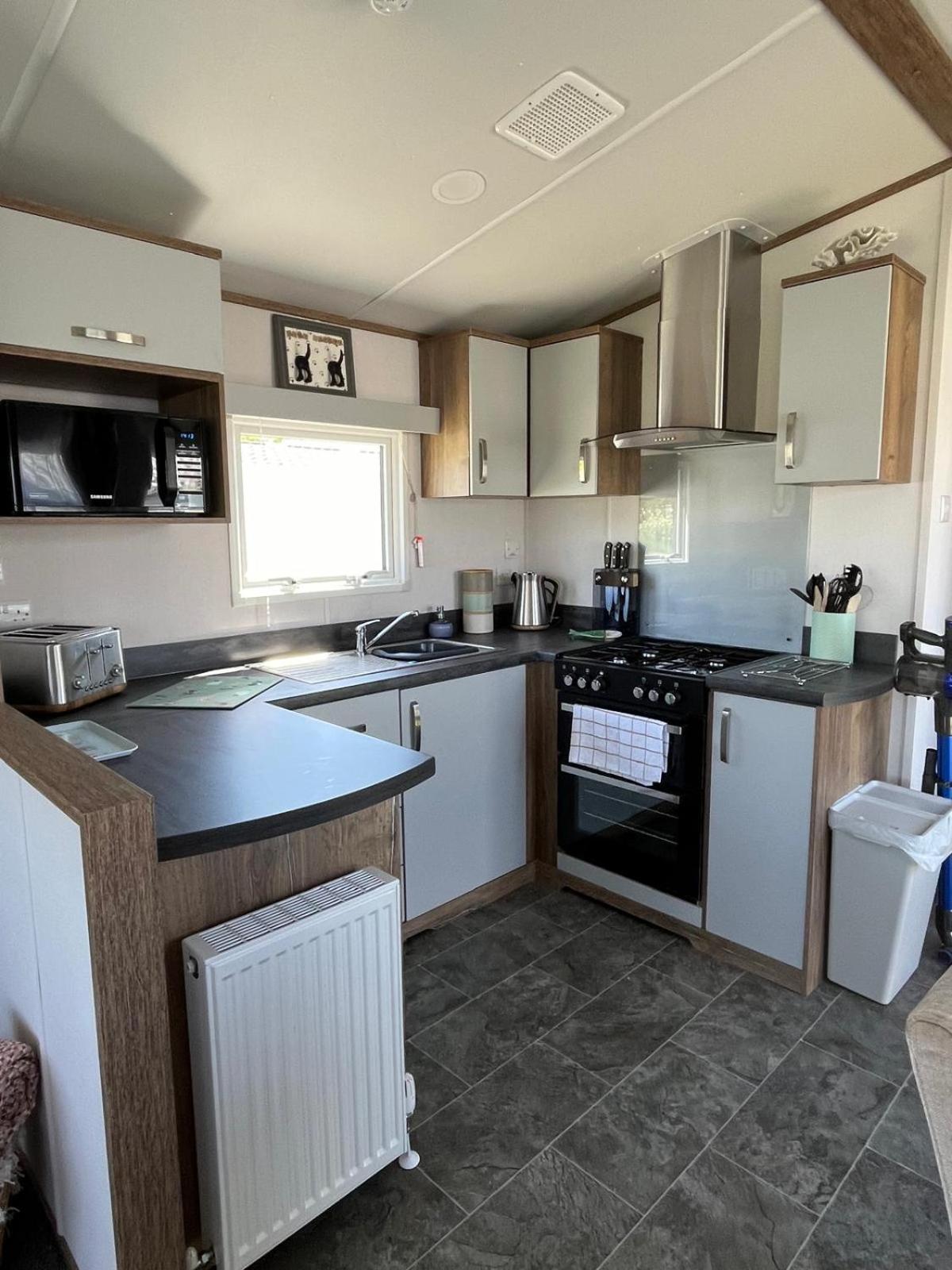 Visma Caravan Llanddwywe Buitenkant foto