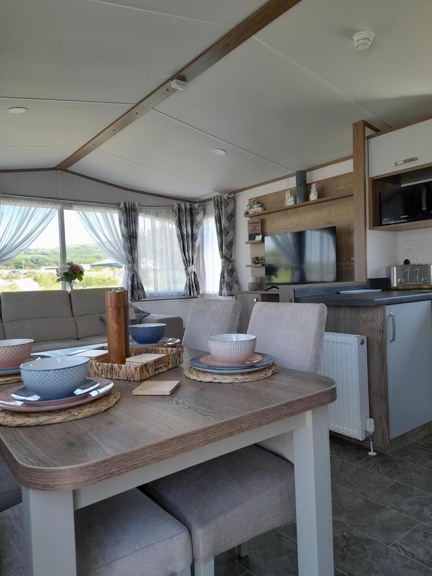 Visma Caravan Llanddwywe Buitenkant foto