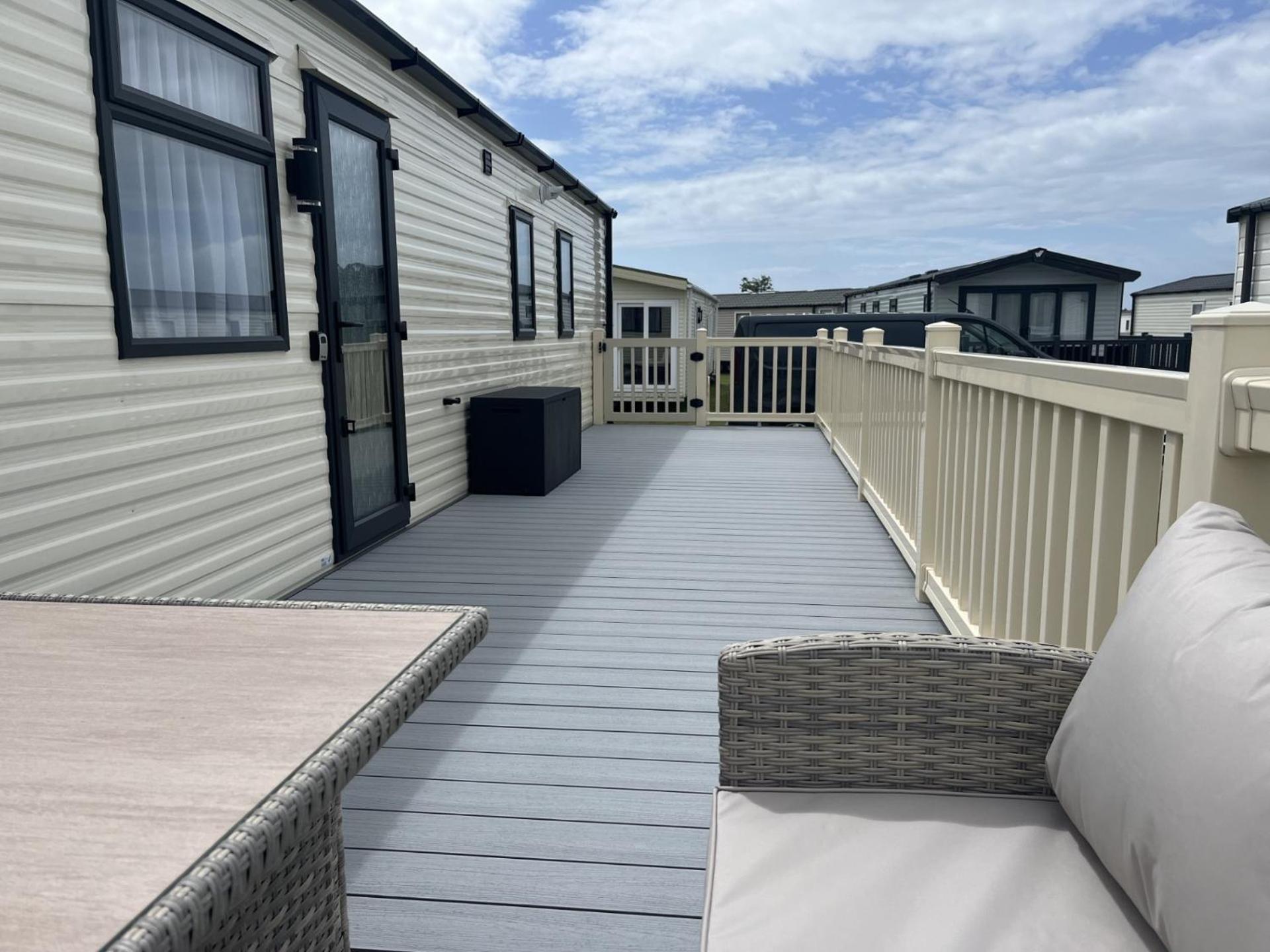Visma Caravan Llanddwywe Buitenkant foto